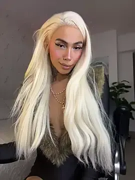Stripchat Free Live Porn of miss_tatiana_
