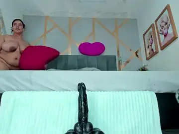 Stripchat Adult Webcams of Caroliine_Torres