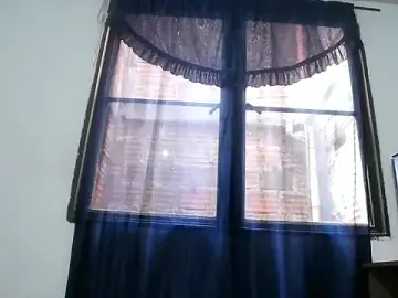 Stripchat Best live sex cam show of Chiquilove27