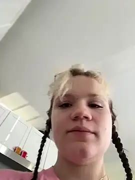 Stripchat Free Porn Cam of Cutiepiespanks
