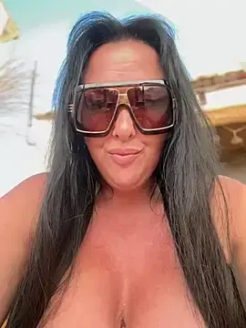 Stripchat Sex Cam of TiffanyRoxx