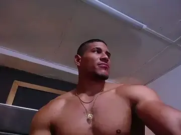 Stripchat Live Sex Cam of teddyfit19cm