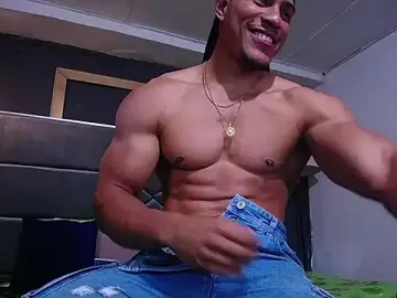 Stripchat Watch Live Sex Cams of teddyfit19cm