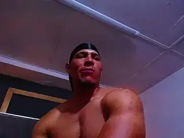 Stripchat Live Porn of teddyfit19cm