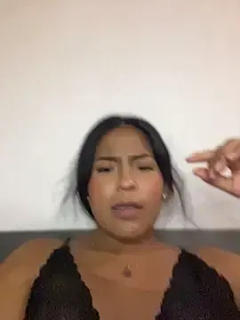 Stripchat Free Live Porn of LeahBar