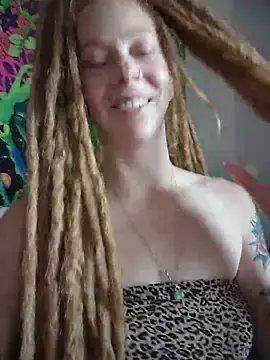 Stripchat Live Porn of LucidLucy