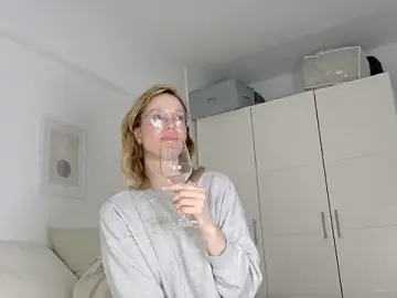 Stripchat Best live sex cam show of MissFrenchy