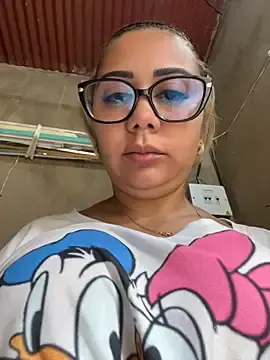 Stripchat Adult Webcam of maymercy