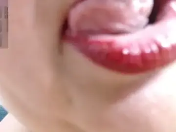 Stripchat Free Live Porn of Kerly_Doll