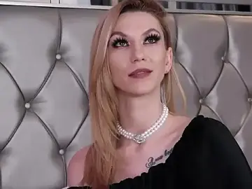 Stripchat Live Porn of MayaHale