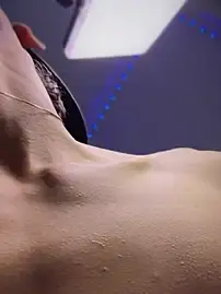 Stripchat Live Sex Cam of RoughDiamond_