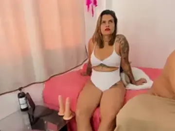 Stripchat Adult Webcam of charly_mia