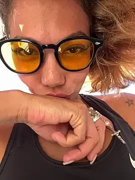 Stripchat Nude Webcam of BomBumVelvet