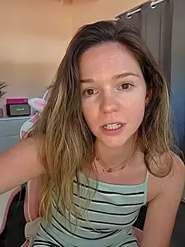 Stripchat Adult Video Chat of lucie_mehott