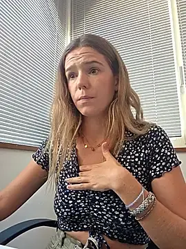 Stripchat Best Webcam of lucie_mehott