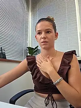 Stripchat Live Sex of lucie_mehott