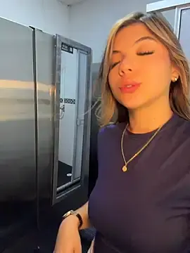 Stripchat Sex Chat of AngelBlushXXX