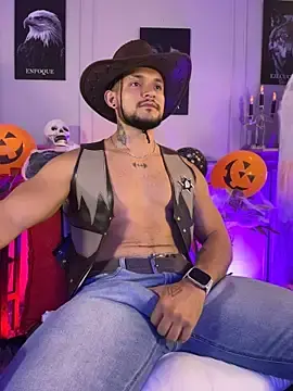 Stripchat Free Live Porn of Marco_Vega