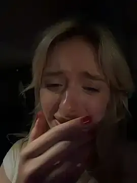 Stripchat Watch Live Sex Cams of PollyLolly