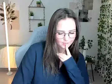Stripchat Live Sex Cam of Regina_cute_