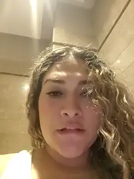 Stripchat Watch Live Sex Cams of Sara_smiiith211