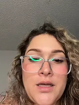 Stripchat Watch Live Sex Cams of Sara_smiiith211