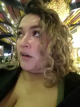 Stripchat Sex Chat of Sara_smiiith211