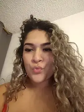 Stripchat Free Porn Cam of Sara_smiiith211