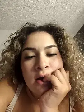Stripchat Watch Live Sex Cams of Sara_smiiith211