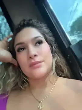 Stripchat Nude Webcam of Sara_smiiith211