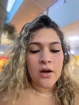 Stripchat Best Webcam of Sara_smiiith211