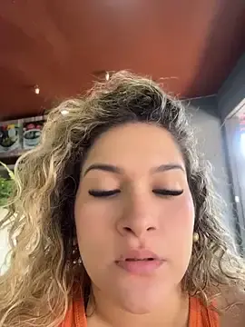 Stripchat Free Live Porn of Sara_smiiith211