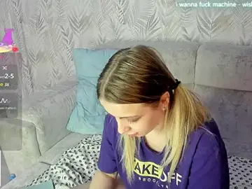 Stripchat Watch Live Sex Cams of Alice_Halle