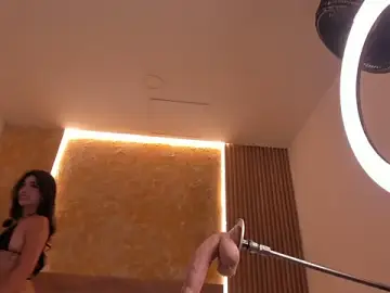 Stripchat Best live sex cam show of Megan_Leal1