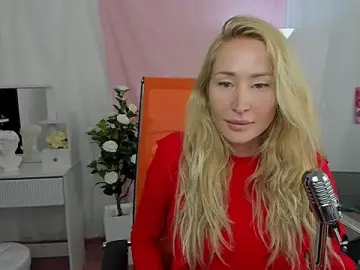 Stripchat Sex Cam of AstraMonroe