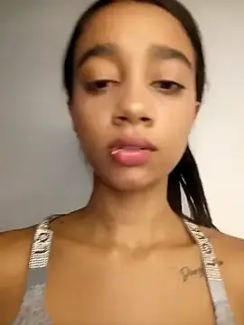 Stripchat Adult Video Chat of Zoe_Sweett18