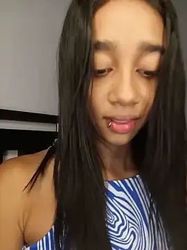 Stripchat Sex Cam of Zoe_Sweett18