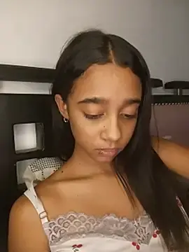 Stripchat Watch Live Sex Cams of Zoe_Sweett18