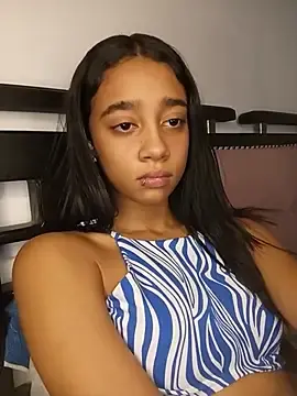 Stripchat Nude Webcam of Zoe_Sweett18