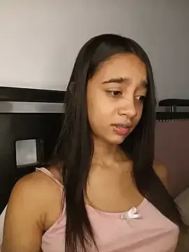 Stripchat Sex Cam of Zoe_Sweett18