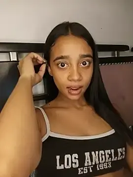 Stripchat Free Porn Cam of Zoe_Sweett18