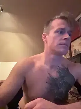 Stripchat Sex Cam of DILFiGuess1