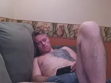 Stripchat Best Webcam of DILFiGuess1