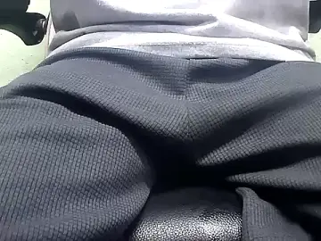 Stripchat Free Live Porn of Precumking1