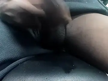 Stripchat Free Porn Cam of Precumking1