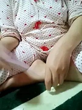 Stripchat Best Webcam of Bombamom