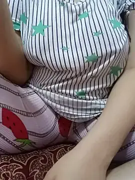 Stripchat Sex Chat of Bombamom