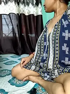 Stripchat Sex Cam of MUMTAJ-1