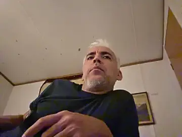 Stripchat Best Webcam of Xoc8_