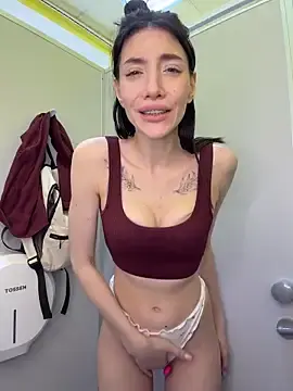 Stripchat Free Porn Cam of BallerinaCappuccino_